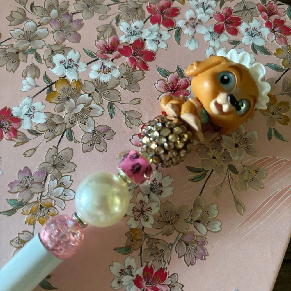 Disney Doorables: Peter Pan: Nana handmade beaded pen